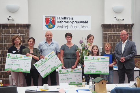Galerie Umweltpreis 2023_08 Gruppenbild.jpg