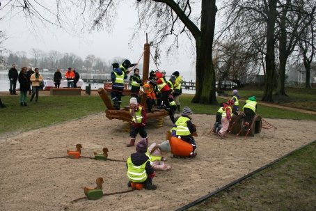 Eroberung des Spielplatzes am Siegertplatz