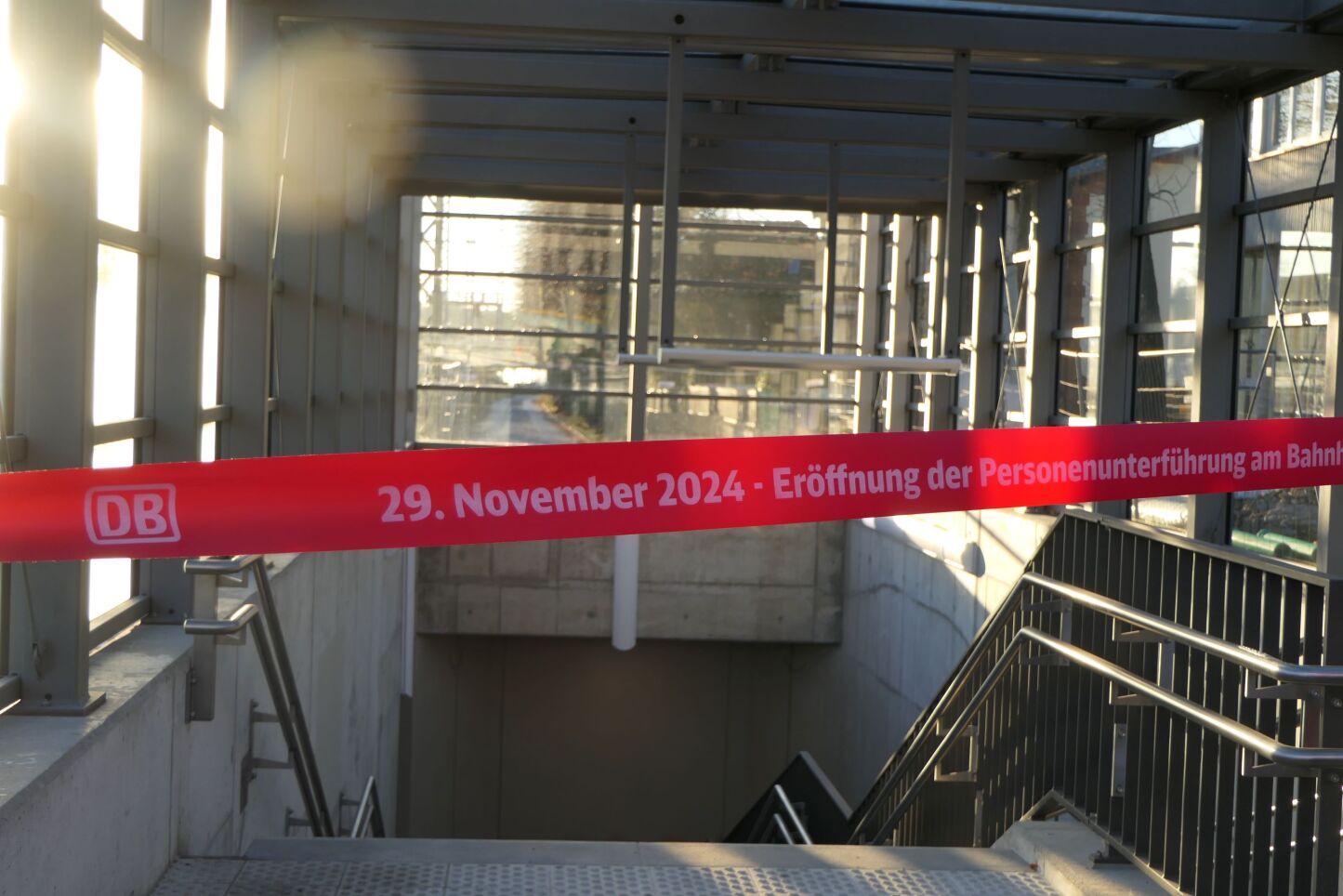 Eröffnung Personenunterführung_Eröffnungsband.JPG