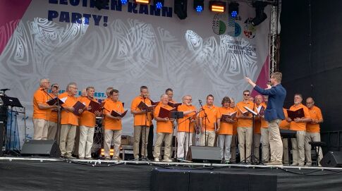 Sonntag_Männerchor Frühschoppen.jpg